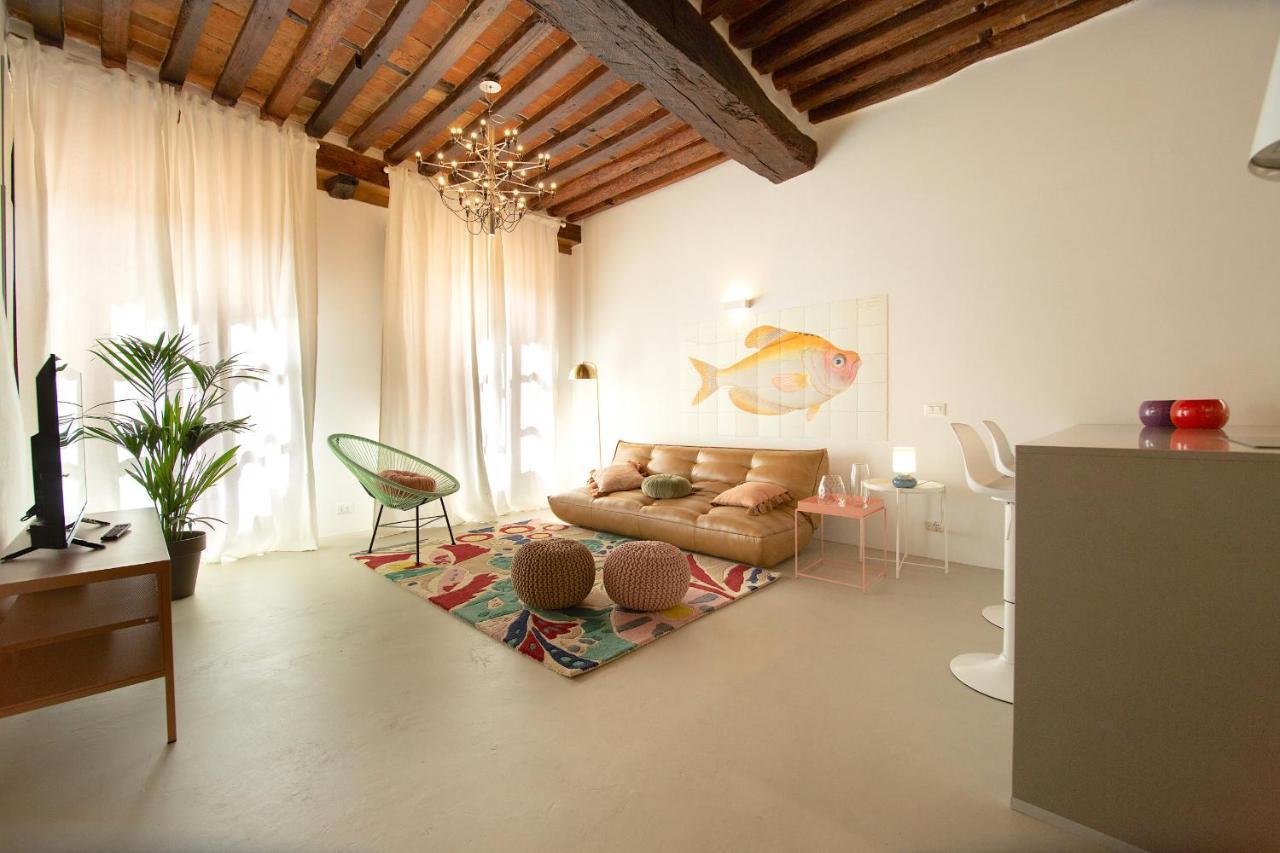 La Corticella Luxury Suite, With Terrace Lucca Bagian luar foto