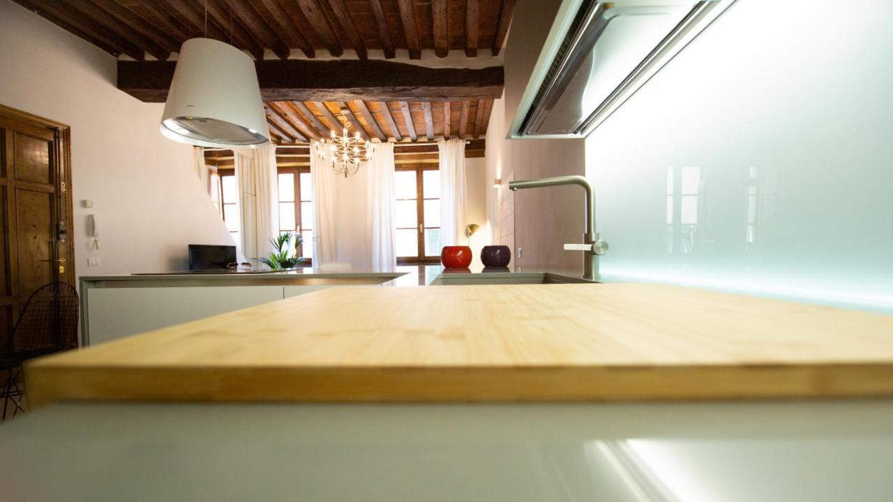 La Corticella Luxury Suite, With Terrace Lucca Bagian luar foto