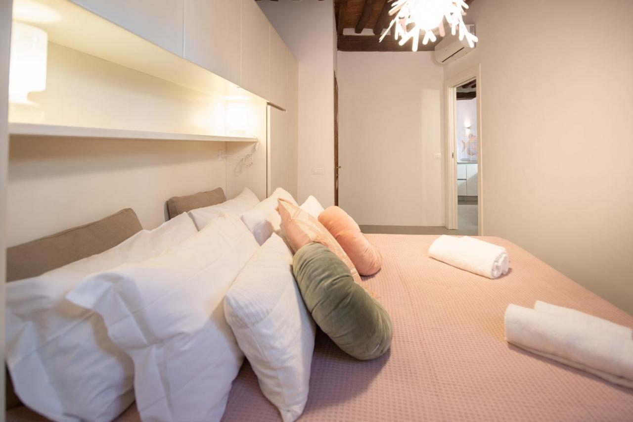 La Corticella Luxury Suite, With Terrace Lucca Bagian luar foto