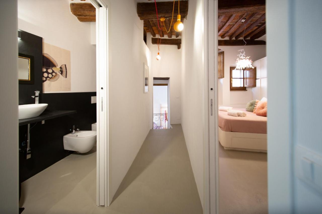 La Corticella Luxury Suite, With Terrace Lucca Bagian luar foto