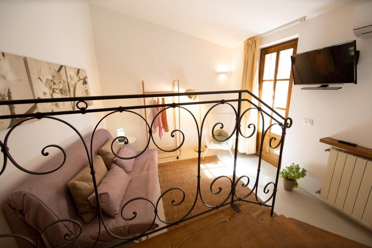 La Corticella Luxury Suite, With Terrace Lucca Bagian luar foto